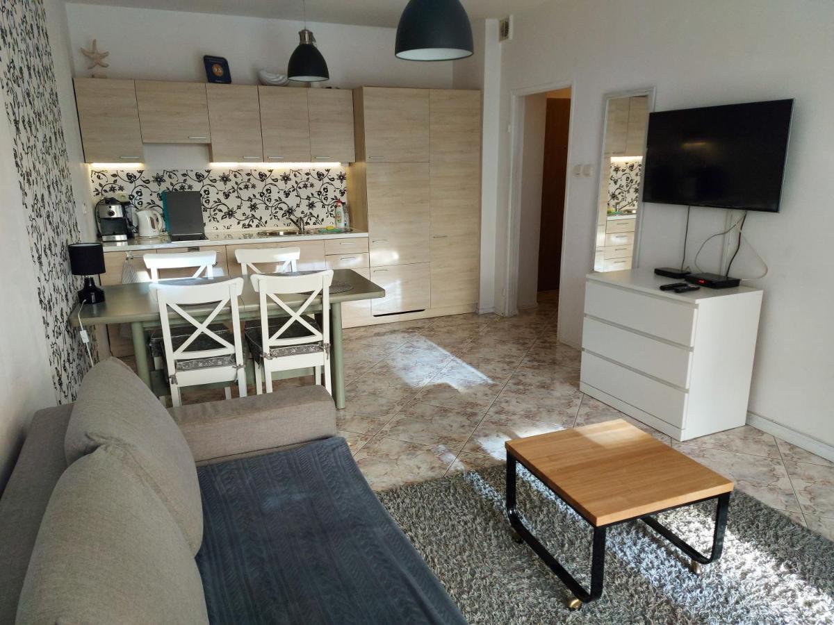 Apartament Portowy Z Garazem, Ul Towarowa Kołobrzeg Esterno foto