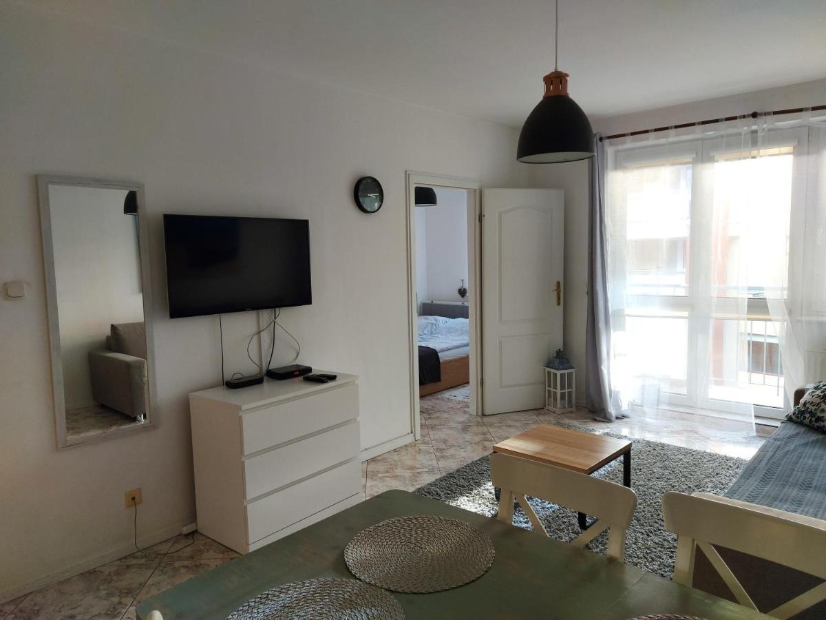 Apartament Portowy Z Garazem, Ul Towarowa Kołobrzeg Esterno foto