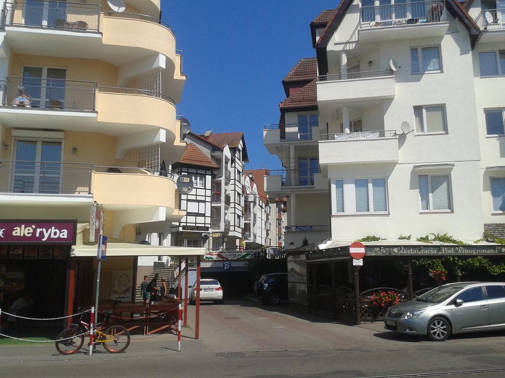 Apartament Portowy Z Garazem, Ul Towarowa Kołobrzeg Esterno foto