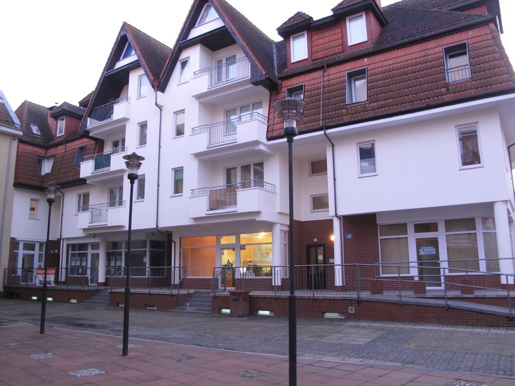 Apartament Portowy Z Garazem, Ul Towarowa Kołobrzeg Esterno foto